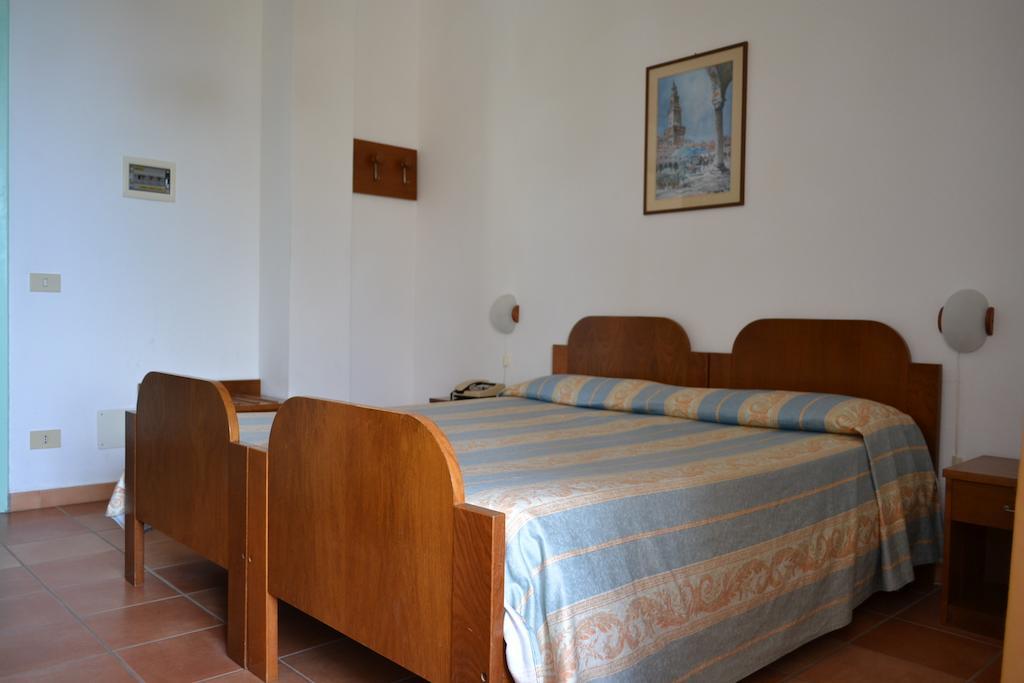 Hotel Villa Bina Sant'Angelo  객실 사진