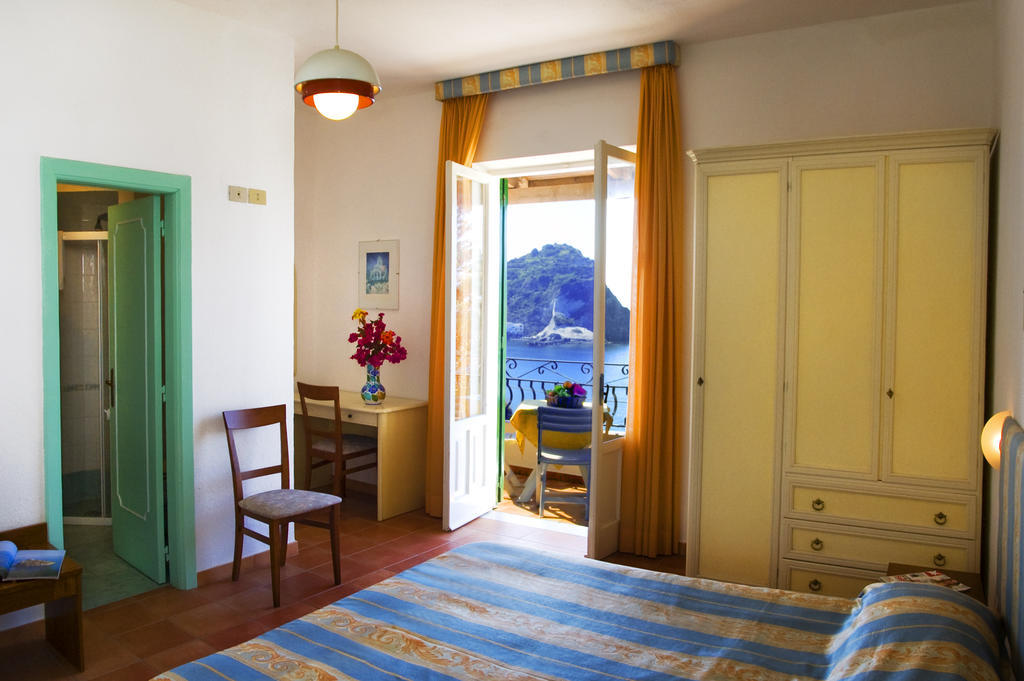 Hotel Villa Bina Sant'Angelo  객실 사진